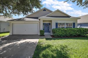 1400 KELLOGG DR, TAVARES, FL 32778 Sold 10/17/22