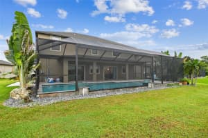 9846 Smarty Jones Dr, Ruskin, FL 33573, Sold 09/15/22