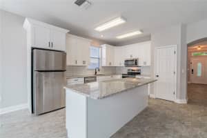 8814 CYPRESS HAMMOCK DR, TAMPA, FL 33614 Sold 01/20/23