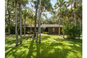 4926 Hidden Oaks Trail, Sarasota, FL 34232, Sold 09/12/22
