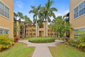 4333 Bayside Village Dr, Tampa, FL 33615, Sold 04/03/23