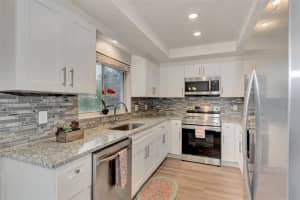4241 Augusta Terrace E, Bradenton, FL 34203, Sold 11/23/22