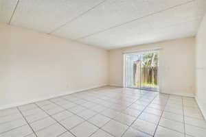 2845 Somerset Park Dr, Tampa, FL 33613, Sold 08/26/22