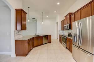 107 ELINA SKY DR, SEFFNER, FL 33584 Sold 01/25/23