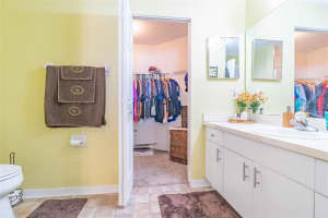 2203 PLEASURE RUN DR, RUSKIN, FL 33570 Sold 02/06/23