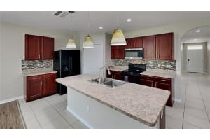 4194 ROBERTA DR, WINTER HAVEN, FL 33881 Sold 09/23/22