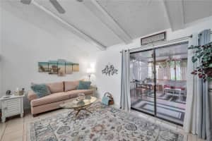 2216 PINEWOOD VILLAS DR, HOLIDAY, FL 34691 Sold 09/23/22