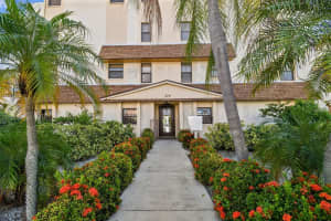 Shoreline Dr, Largo, FL 33760, Sold 11/14/22