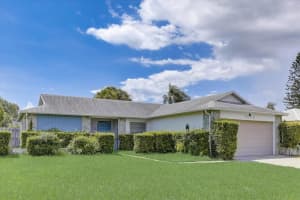 3888 Easton St, Sarasota, FL 34238, Sold 10/07/22