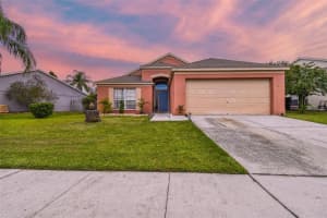 226 LAKEWAY LN, APOLLO BEACH, FL 33572 Sold 01/05/23