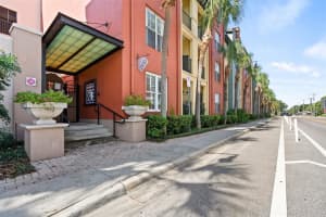 2410 W Azeele St, Tampa, FL 33609, Sold 10/21/22