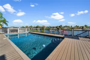 885 SYMPHONY ISLES BLVD, APOLLO BEACH, FL 33572 Sold 05/05/23