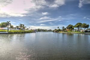 6405 Grenada Island Ave, Apollo Beach, FL 33572, Sold 01/13/23