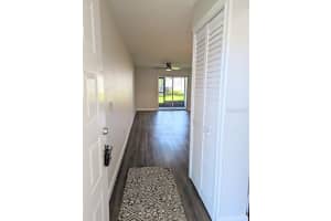 4506 S Oak Dr, Tampa, FL 33611, Sold 09/12/22