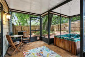 1720 CASTLE ROCK RD, TAMPA, FL 33612 Sold 10/06/22