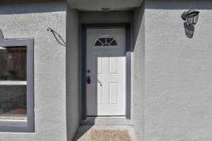 30602 BIRDHOUSE DR, WESLEY CHAPEL, FL 33545 Sold 10/03/22