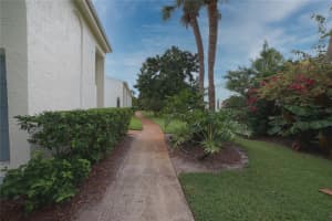 4218 LA PALMA CT, TAMPA, FL 33611 Sold 10/03/22