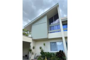 2731 HAVERHILL CT #2731, CLEARWATER, FL 33761 Sold 10/28/22