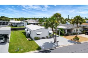 118 S SAINT THOMAS CIR, APOLLO BEACH, FL 33572 Sold 10/14/22
