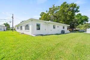 8959 143RD ST, SEMINOLE, FL 33776 Sold 10/24/22