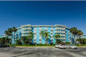 3315 58TH AVE S #105, ST PETERSBURG, FL 33712 Sold 11/15/22