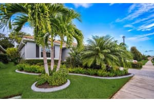 2838 ORIOLE DR, SARASOTA, FL 34243 Sold 11/08/22