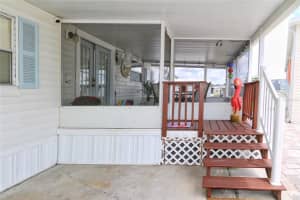 127 E SAINT JOHNS WAY, APOLLO BEACH, FL 33572 Sold 11/22/22