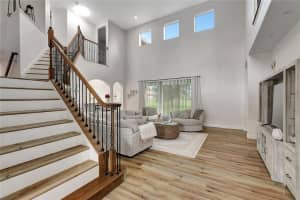 9805 PALAZZO ST, SEFFNER, FL 33584 Sold 10/19/22