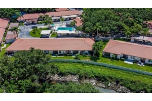 458 EXMOOR TERRACE #458, DUNEDIN, FL 34698 Sold 04/22/23