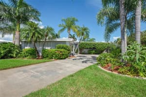 11285 6TH ST E, TREASURE ISLAND, FL 33706 Sold 06/08/23