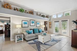 11285 6TH ST E, TREASURE ISLAND, FL 33706 Sold 06/08/23