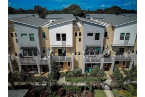 1181 25TH LN N, ST PETERSBURG, FL 33713 Sold 11/09/22