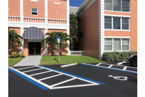 1900 68TH ST N #106, ST PETERSBURG, FL 33710 Sold 02/06/23