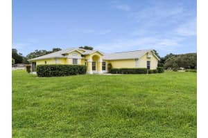 10401 SW 75TH TER, OCALA, FL 34476 Sold 01/23/23