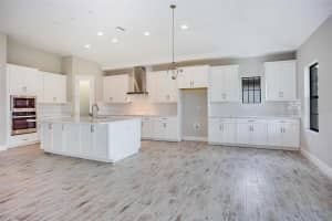 9165 WARM SPRINGS CIR, PARRISH, FL 34219 Sold 07/21/23