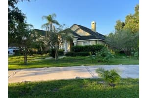 2312 LIELASUS DR, ORLANDO, FL 32835 Sold 03/09/23