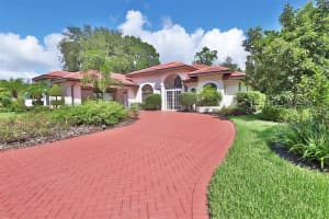 2621 EAGLE CT, LAKE WALES, FL 33898 Sold 11/03/22