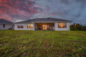 5106 LAKE TOSCANA DR, WIMAUMA, FL 33598 Sold 11/03/22