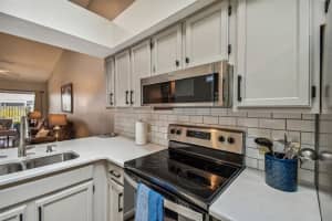 2521 PINE COVE LN, CLEARWATER, FL 33761 Sold 11/15/22