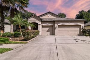 201 DAKOTA HILL DR, SEFFNER, FL 33584 Sold 11/16/22