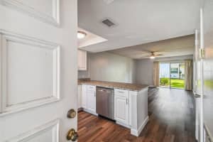 3819 N OAK DR #I31, TAMPA, FL 33611 Sold 12/19/22