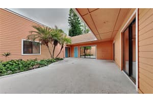 826 Fairway Dr