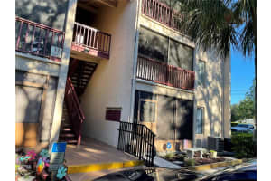 3853 Lake Dr, Tampa, FL 33614, Sold 12/27/22