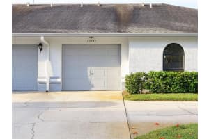 23235 Club Villas Dr, Land O' Lakes, FL 34639, Sold 11/09/22