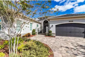 2552 OAKWOOD PRESERVE DR, WESLEY CHAPEL, FL 33543 Sold 12/06/22