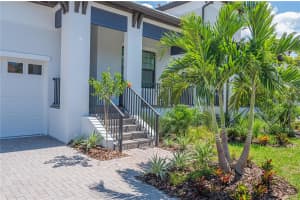 921 Seagrape Dr, Ruskin, FL 33570, Sold 02/03/23