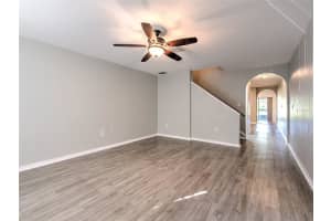 729 KENSINGTON LAKE CIR, BRANDON, FL 33511 Sold 11/16/22