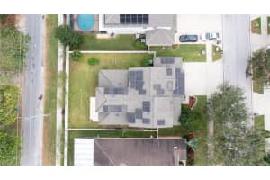 422 WESTCHESTER HILLS LN, VALRICO, FL 33594 Sold 04/11/23