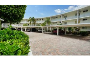 100 SANDS POINT RD #303, LONGBOAT KEY, FL 34228 Sold 09/06/23