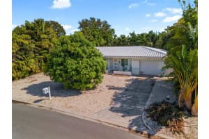 520 39TH AVE, ST PETE BEACH, FL 33706 Sold 11/23/22